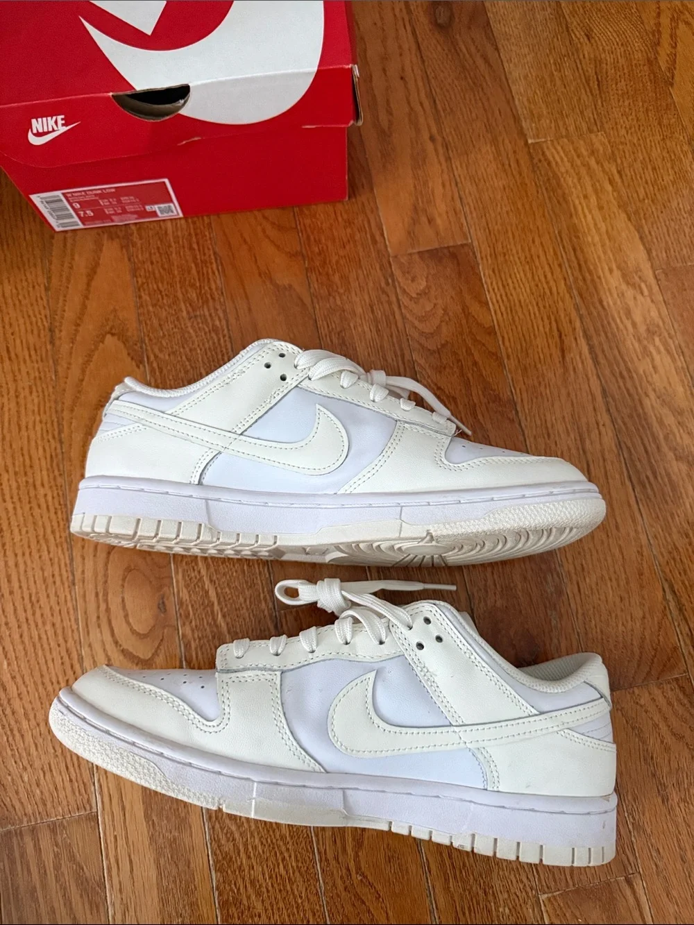 Nike Low-Top Sneakers in Off-White and Cream